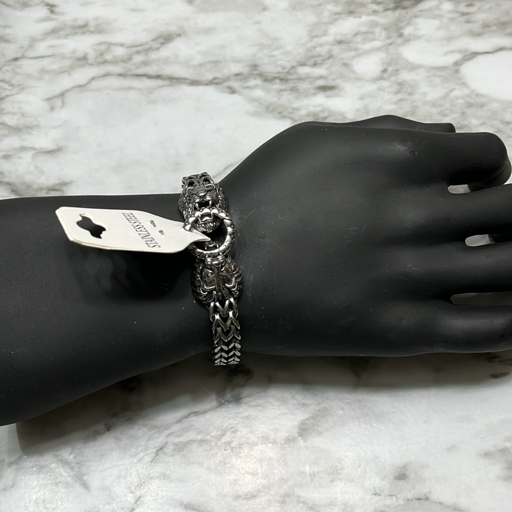 STAINLESS STEEL LION HEAD BRACELET SOLD BY CELTIC WOLF COMPANY NWT - Picture 6 of 10